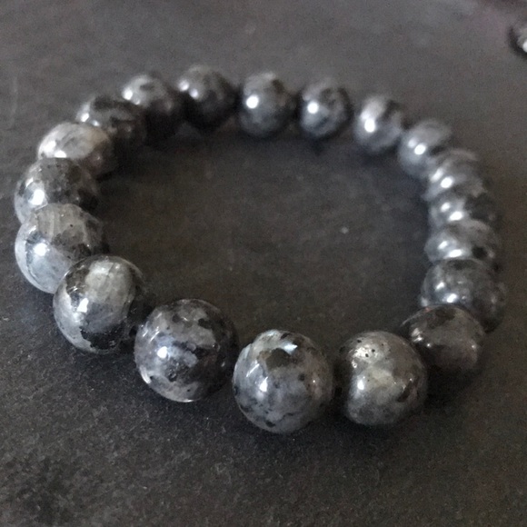 Larvikite Black Labradorite 10 mm bracelet - Picture 2 of 5